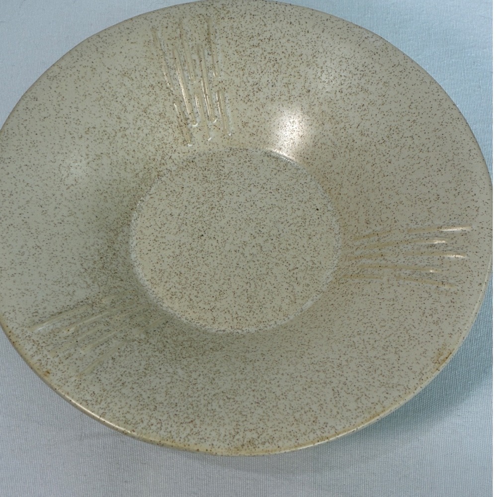 Vintage USA Pottery Footed Bowl 9" Cream Speckled Mid Century‎ Modern